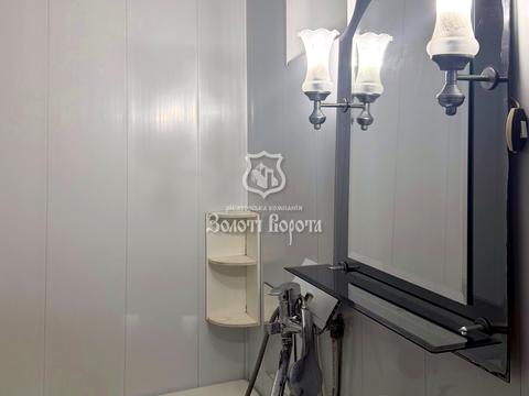 будинок за адресою Леоніда Каденюка вул., 21