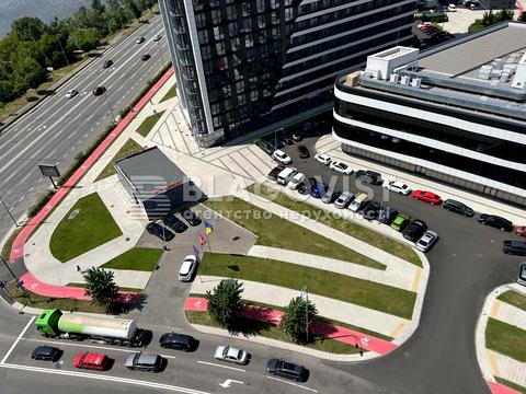 квартира за адресою Дніпровська набережна вул., 17-К