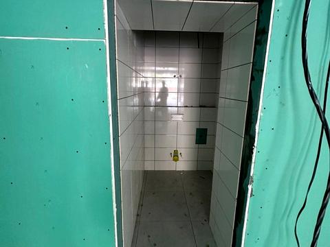 коммерческая по адресу Богдана Хмельницкого просп. (Героев Сталинграда), 140г