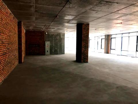 комерційна за адресою Деміївська вул., 27