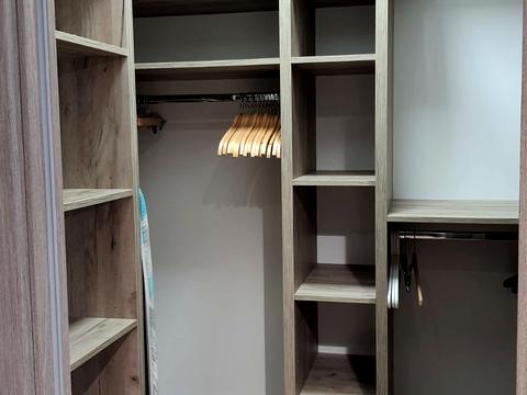 квартира за адресою Ревуцького вул., 40-В