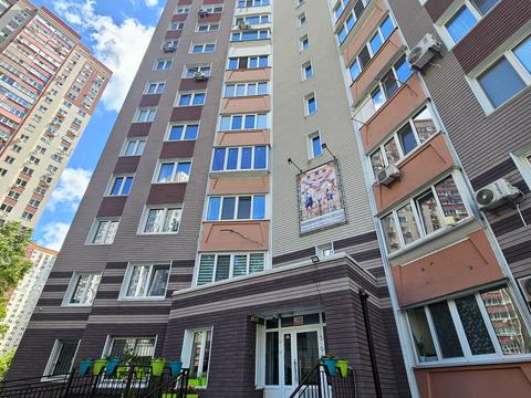 квартира по адресу Софии Русовой ул., 1