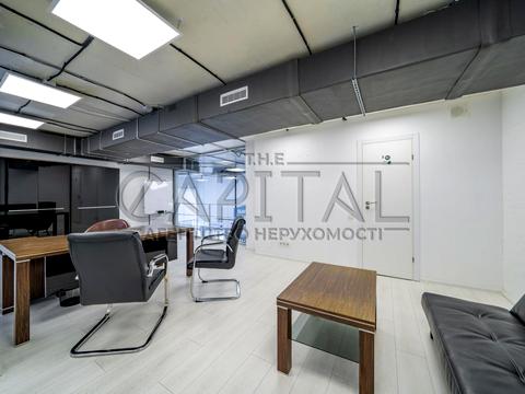 комерційна за адресою Старонаводницька вул., 6-Б