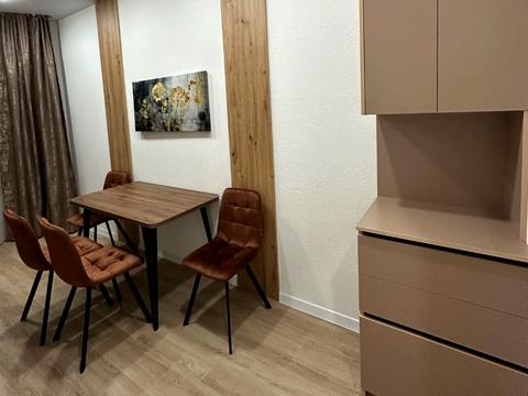 квартира за адресою Краснова вул., 1-В