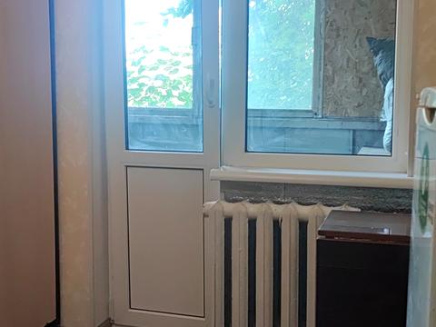 кімната за адресою Небесної Сотні просп. (Маршала Жукова), 10-В