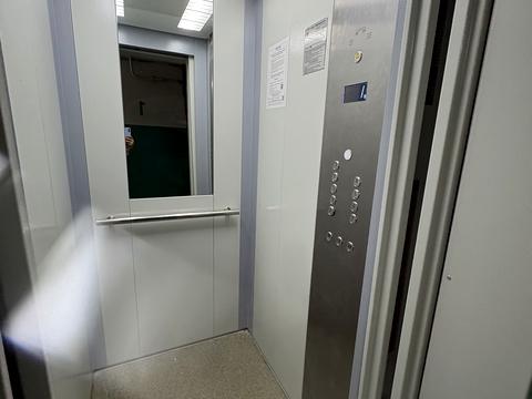 квартира по адресу Князя Владимира Великого просп., 150