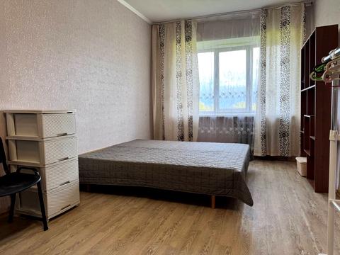 кімната за адресою Богдана Хмельницького просп. (Героїв Сталінграда), 142