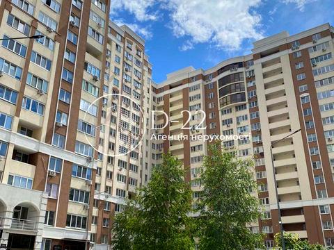 комерційна за адресою Симона Петлюри вул. (Черняховського), 21-В