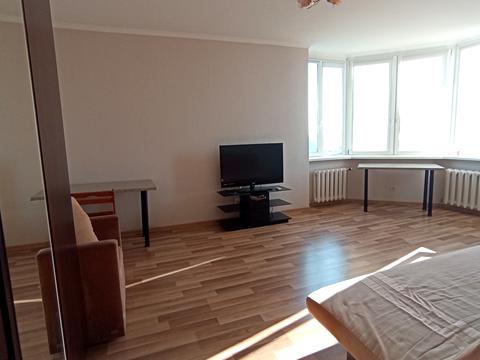 квартира за адресою Осіння вул., 33