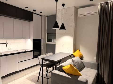 квартира за адресою Зелена вул., (Будинок 10)