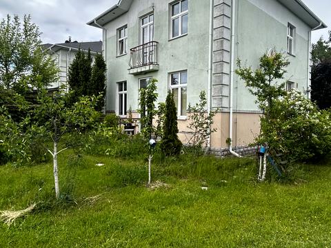 дом по адресу Центральна