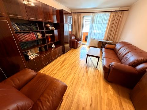 квартира по адресу Ревуцкого ул., 17-Б