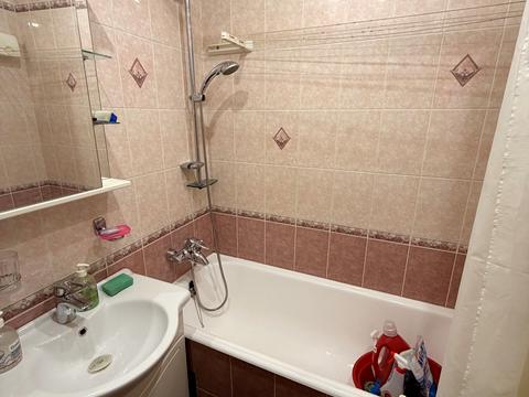 квартира по адресу Ревуцкого ул., 17-Б
