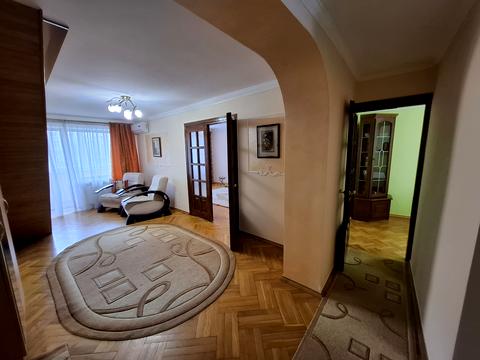 квартира за адресою Василя Щурата вул., 18