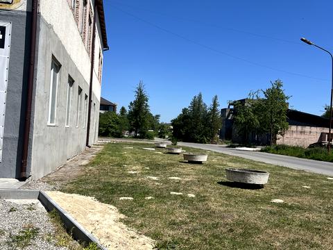 комерційна за адресою Галицька, 56
