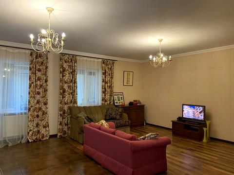 будинок за адресою Дніпровська вул.