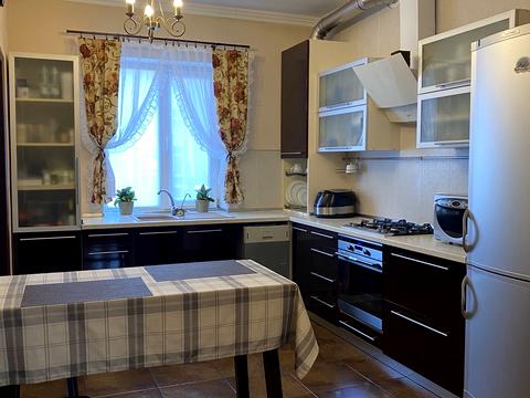 будинок за адресою Дніпровська вул.