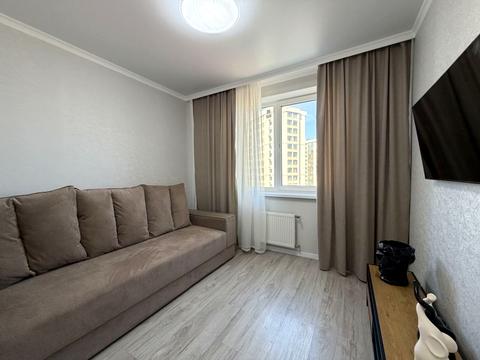 квартира за адресою Перлинна вул., 8
