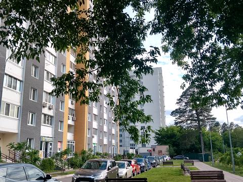 квартира за адресою Миколи Вінграновського вул., 2