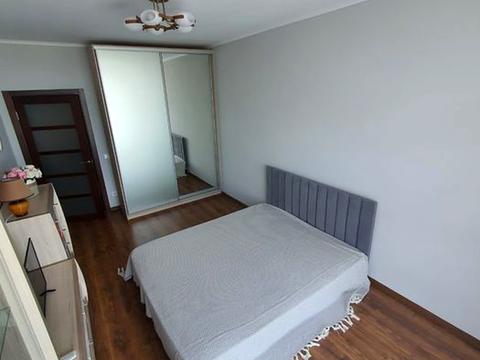 квартира за адресою Сім'ї Кульженків вул. (Петра Дегтяренка), 31-А