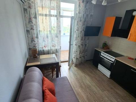 квартира за адресою Сім'ї Кульженків вул. (Петра Дегтяренка), 31-А