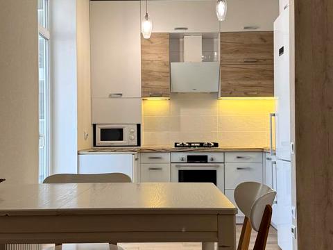 квартира за адресою Кобзаря бульв., 4