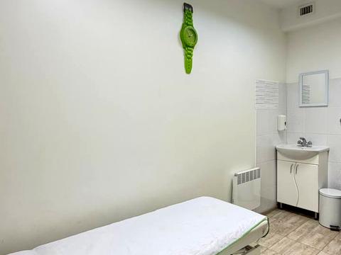 комерційна за адресою Олени Пчілки вул., 4