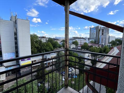 квартира за адресою Крушельницької вул., 35а