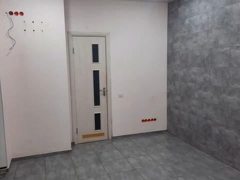 комерційна за адресою Київська вул., 243