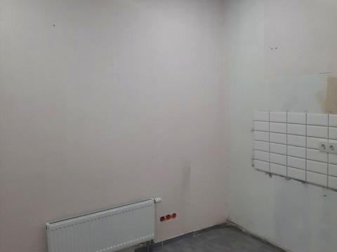 комерційна за адресою Київська вул., 243