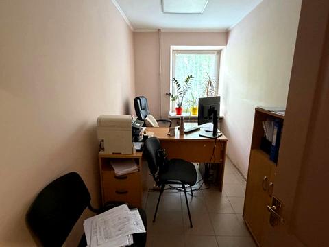 комерційна за адресою Кастуся Калиновського вул. (Заслонова), 5