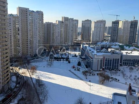 квартира по адресу Урловская ул., 11/44
