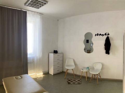 комерційна за адресою майдан Незалежності пл., 3
