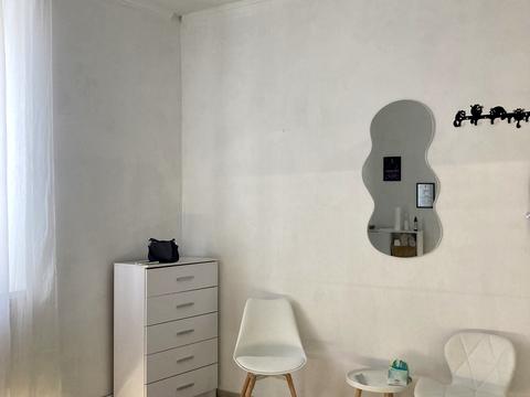 комерційна за адресою майдан Незалежності пл., 3