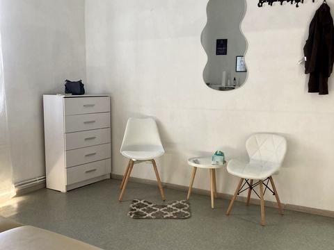 комерційна за адресою майдан Незалежності пл., 3