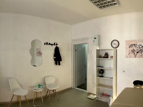 комерційна за адресою майдан Незалежності пл., 3