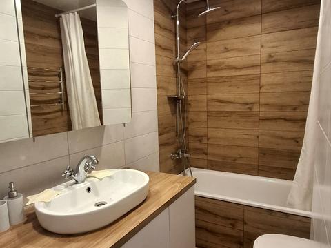 квартира за адресою Наталії Ужвій вул., 102