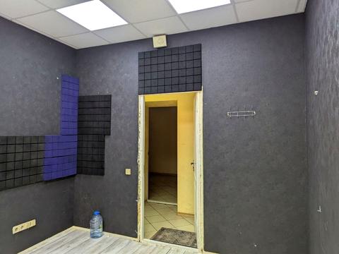 комерційна за адресою Предславинська вул., 34Б