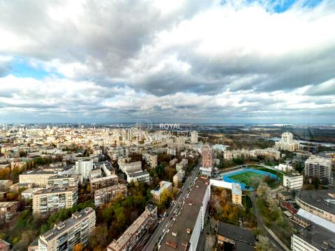 комерційна за адресою Кловський узвіз, 7a