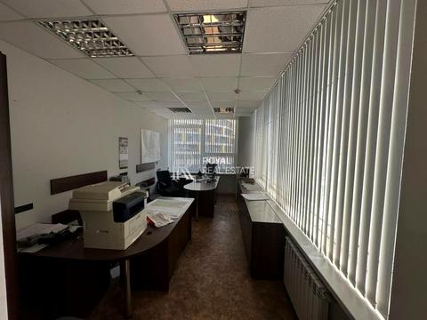 комерційна за адресою Кудрявський узвіз, 7