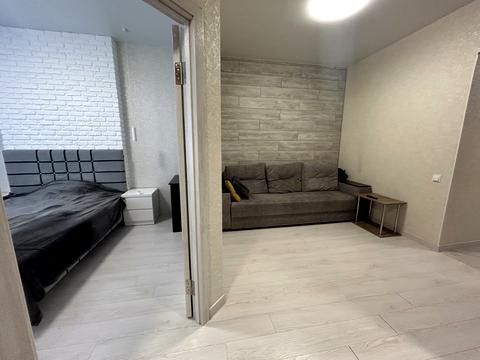 квартира за адресою Космонавтів просп., 49