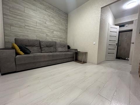 квартира за адресою Космонавтів просп., 49
