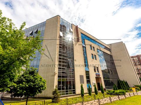 комерційна за адресою Голосіївська вул., 42