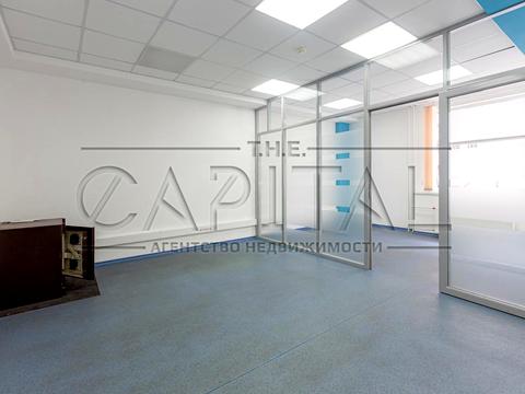 комерційна за адресою Голосіївська вул., 42