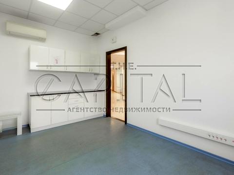 комерційна за адресою Голосіївська вул., 42