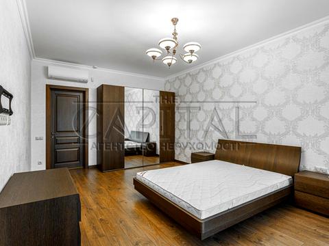 комерційна за адресою Кловський узвіз, 7a