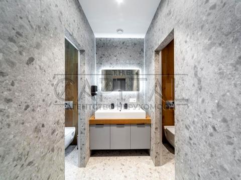 комерційна за адресою Кловський узвіз, 7a