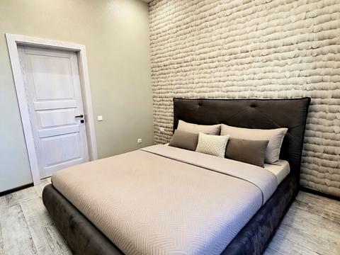 квартира за адресою Академіка Глушкова просп., 9-Д