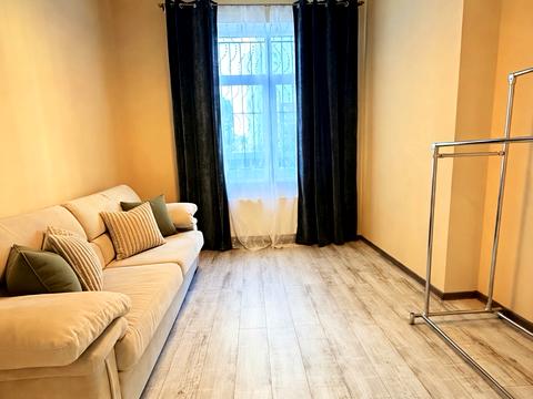 квартира за адресою Академіка Глушкова просп., 9-Д