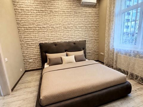 квартира за адресою Академіка Глушкова просп., 9-Д